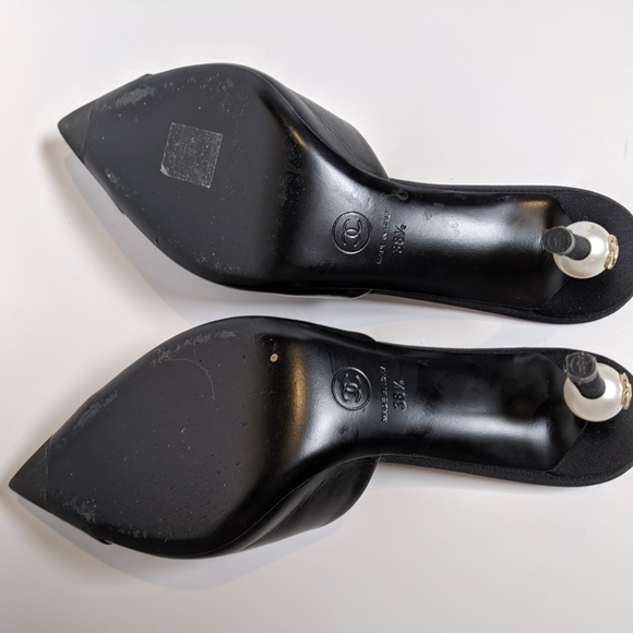 SOLD Chanel Black Leather Mule Pearl Heels - Picture 4 of 5